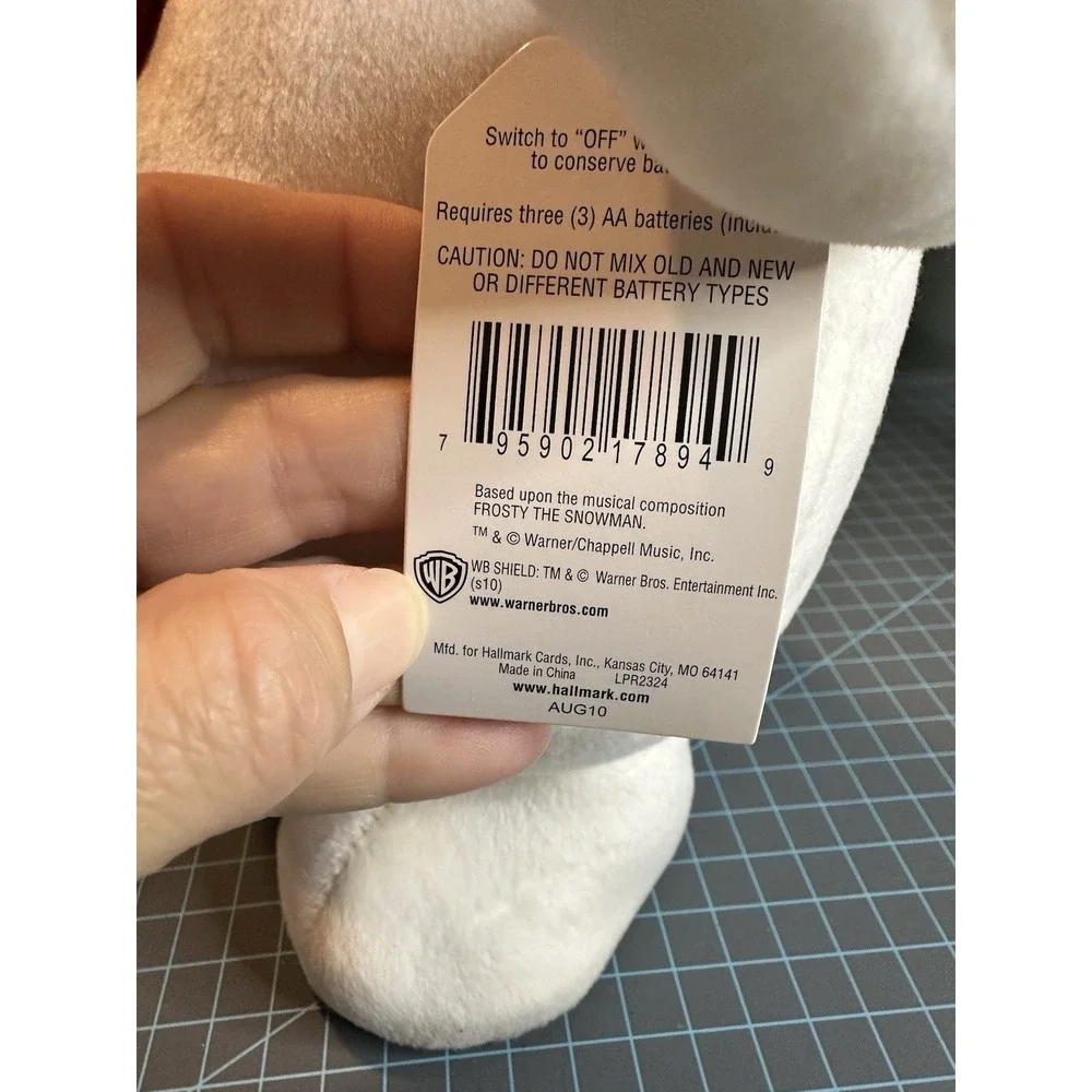 ☆LOOK☆ ~Hallmark Exclusive Plush Frosty The Snowman Sings Frosty~ ☆DANCING☆